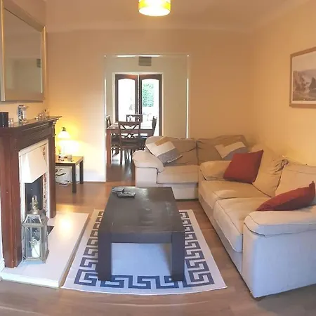 3 Bedroom 3 Bathroom House, Dublin Lucan Exterior photo