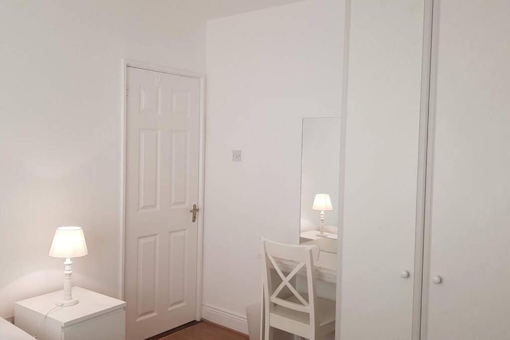 3 Bedroom 3 Bathroom House, Dublin * Lucan